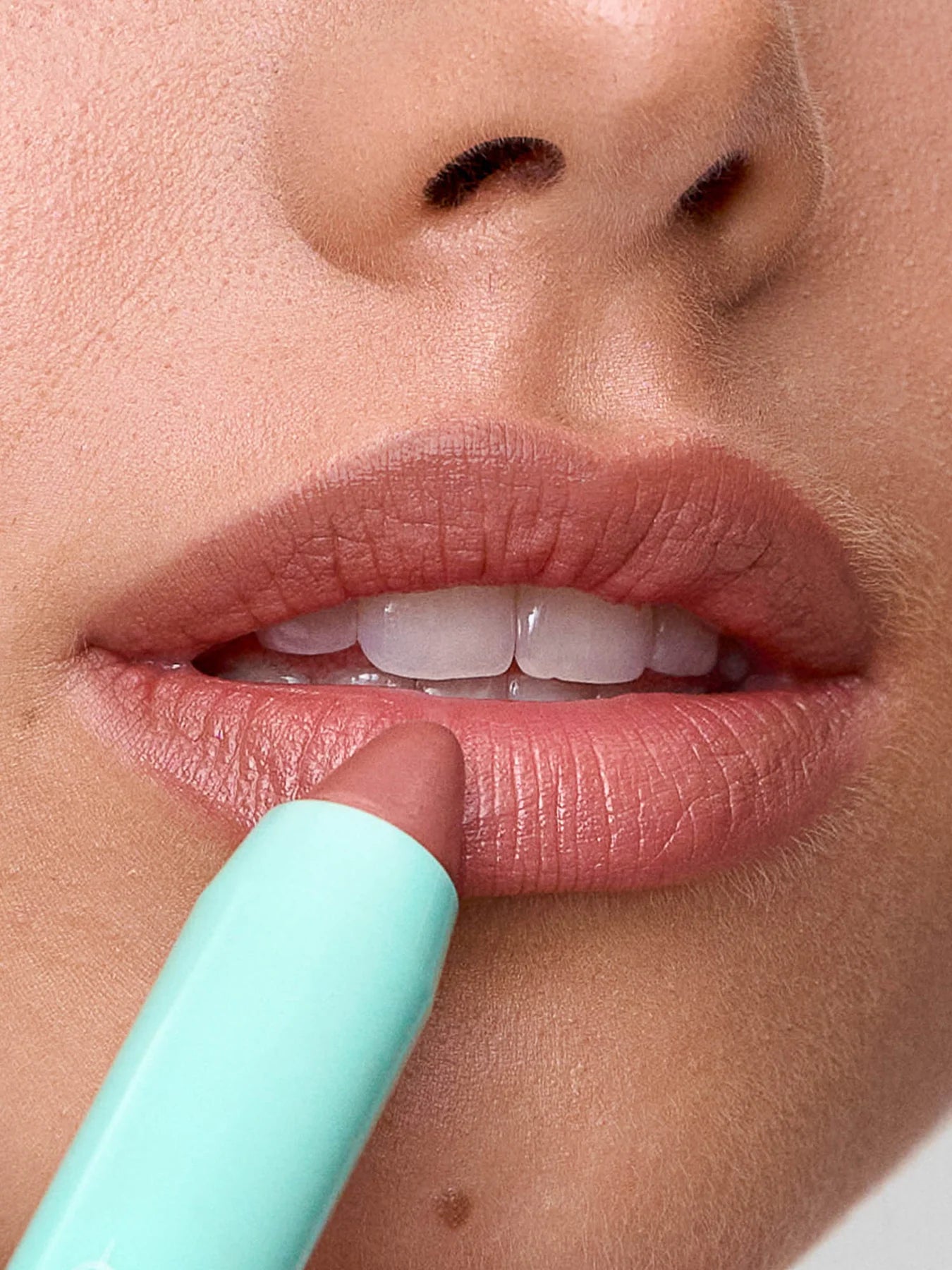 Le Lipstick - Lydia Millen