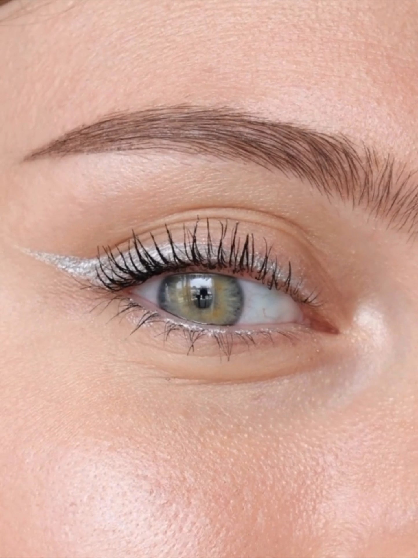 Satin Eyeliner