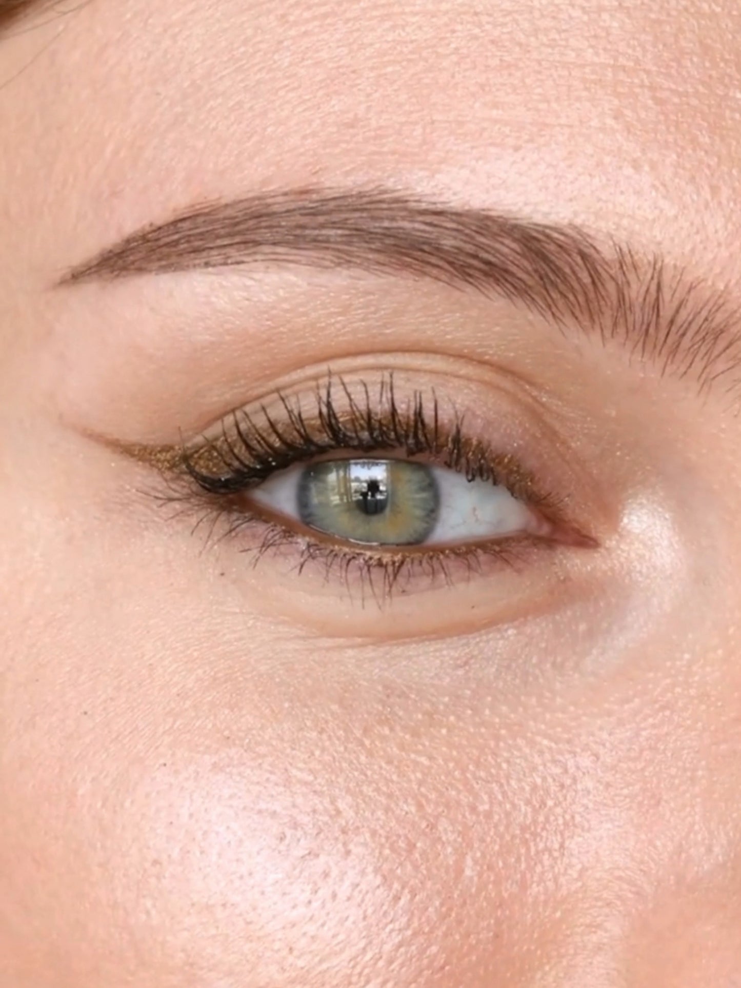 Satin Eyeliner