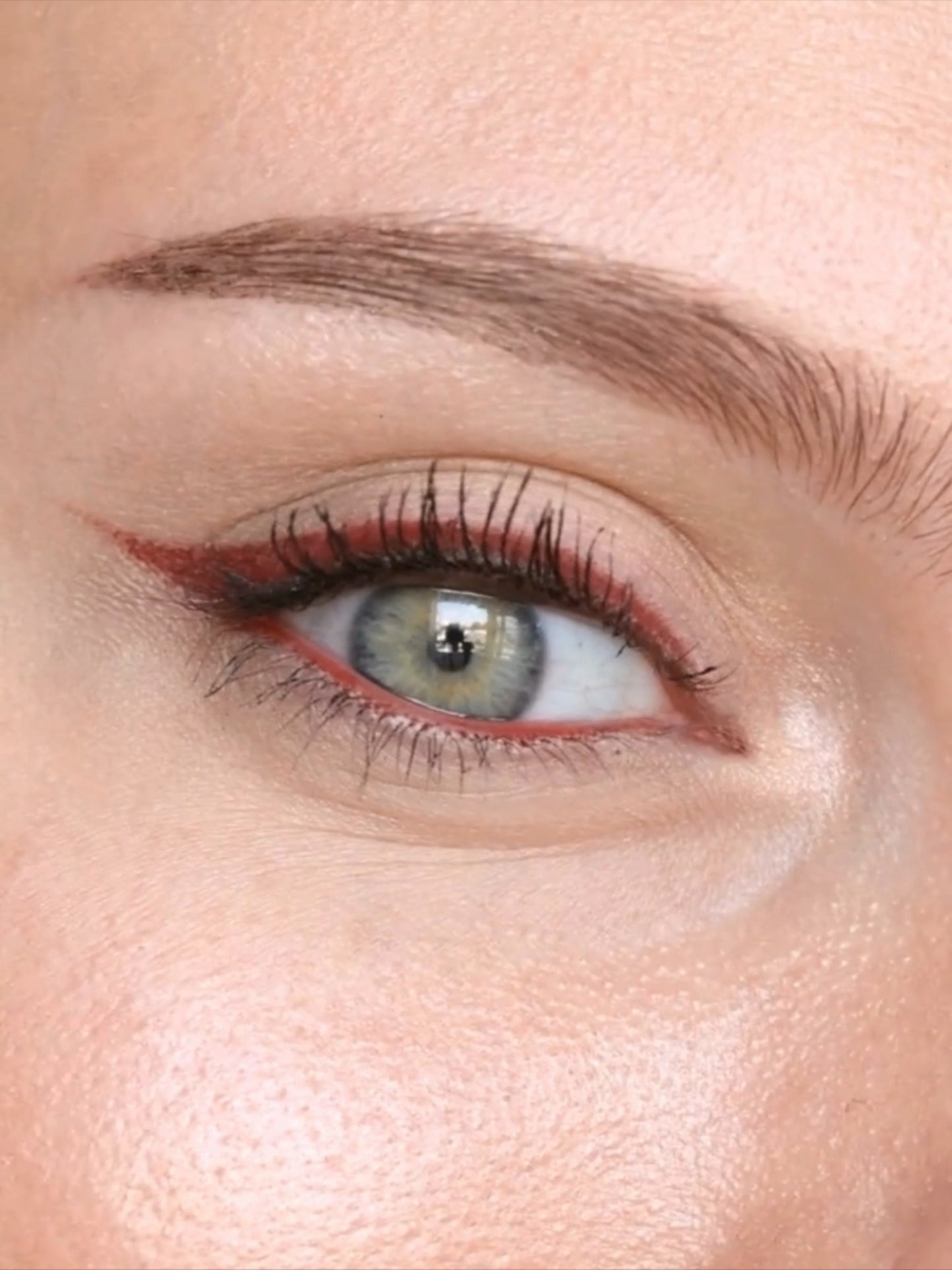 Satin Eyeliner